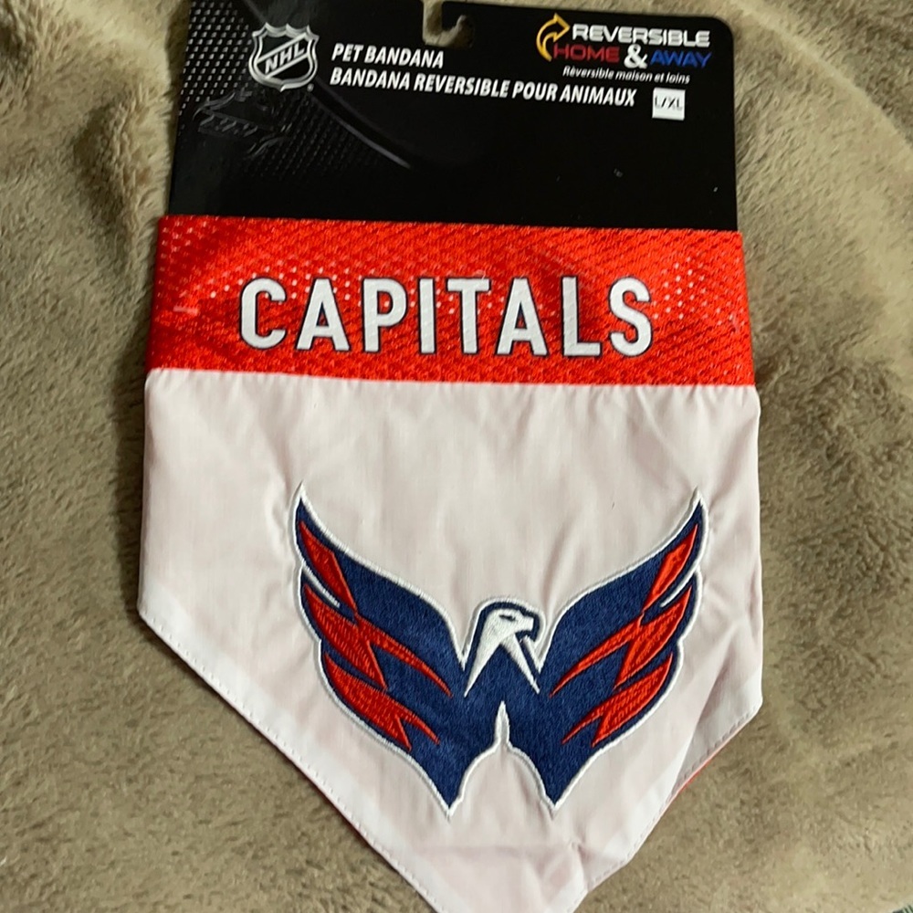 *HP* New pet bandana - Washington Capitals